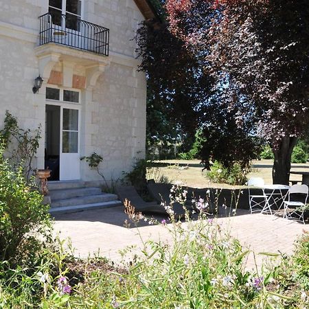 La Terrasse de L'Orangerie du Château - Art Nouveau - GITE 2 Personnes Brain-sur-Allonnes Extérieur photo